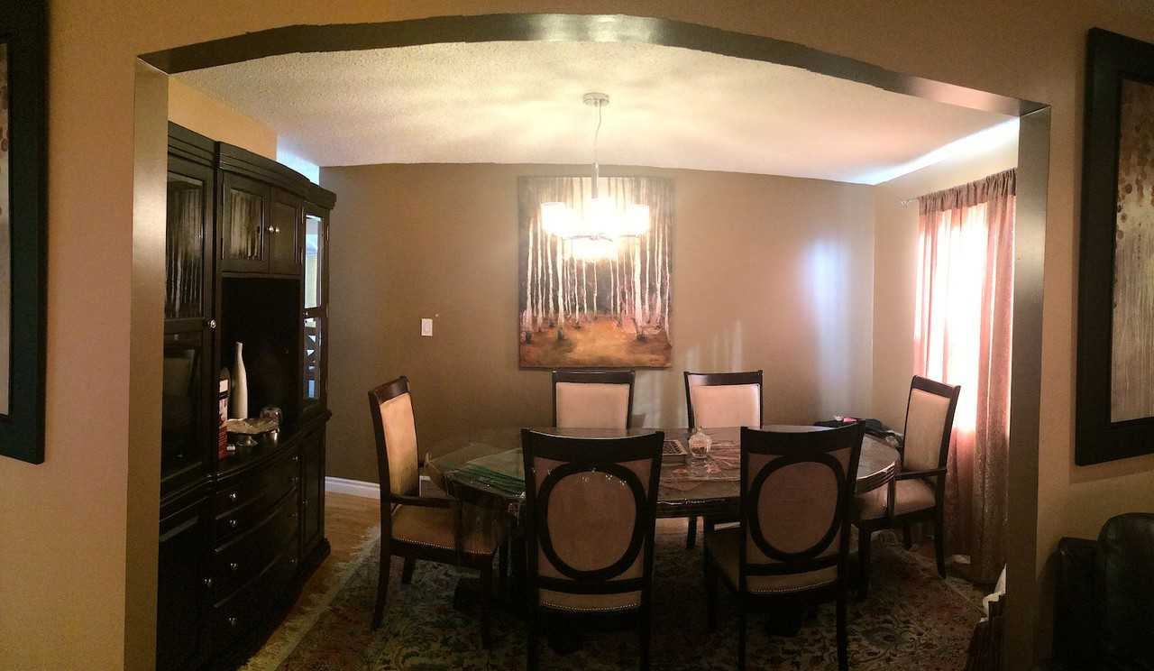 11008 161 Ave Nw - Photo 5 of 21