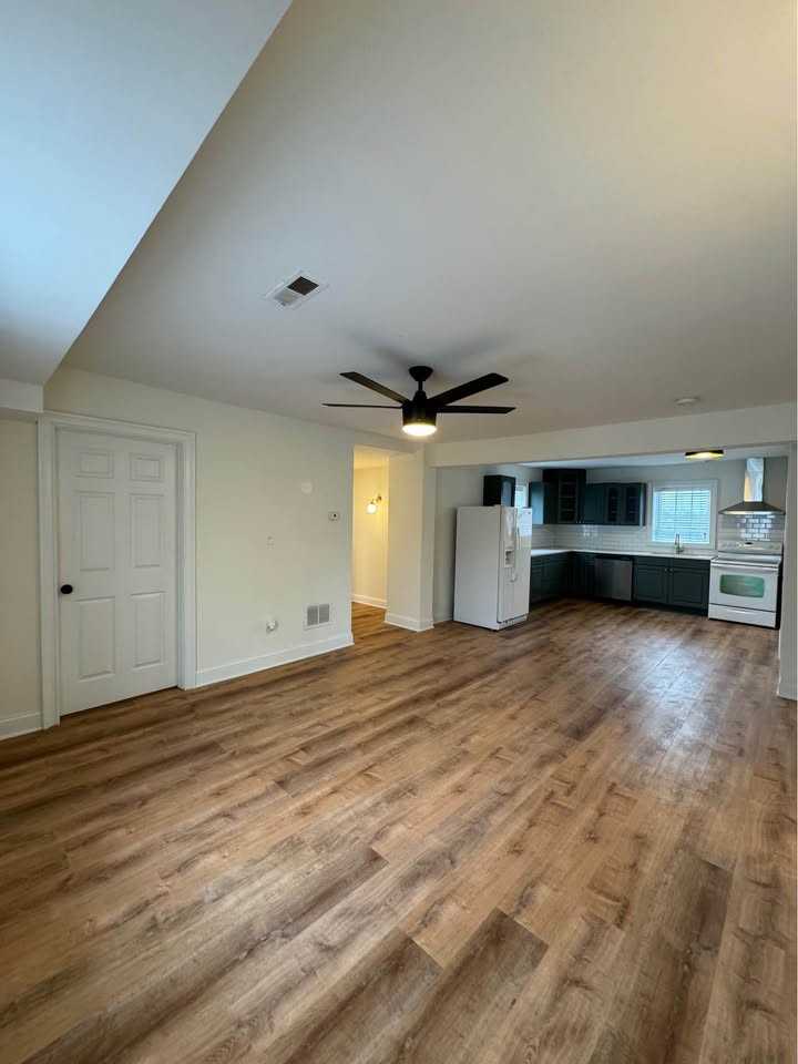 779 Farmington Ave #781 - Photo 4 of 14