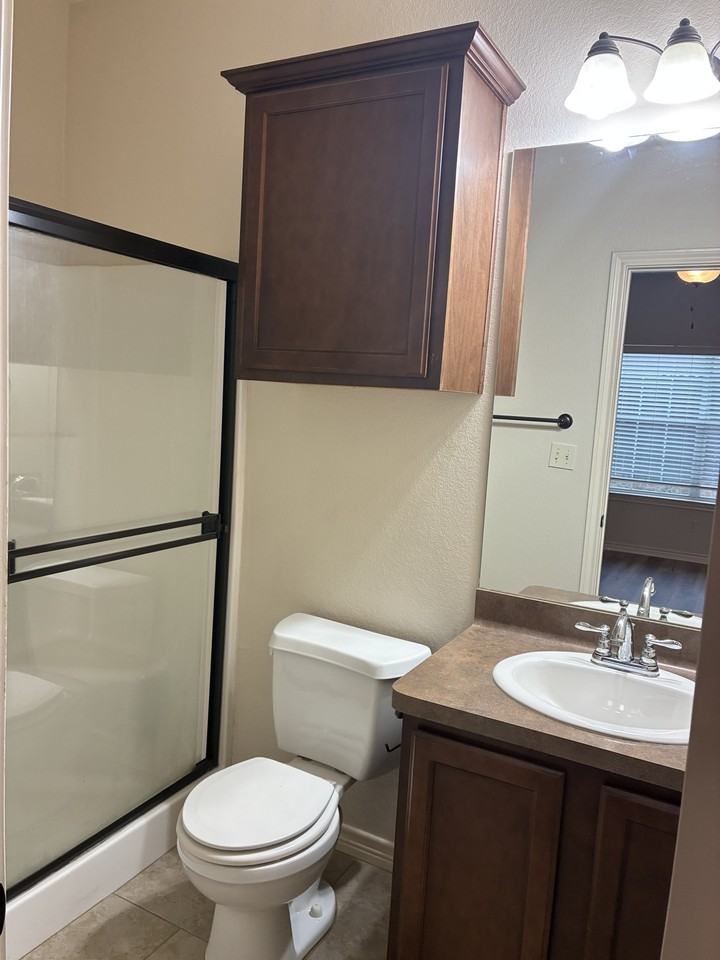 1609 Stanley Dr #100 - Photo 5 of 9