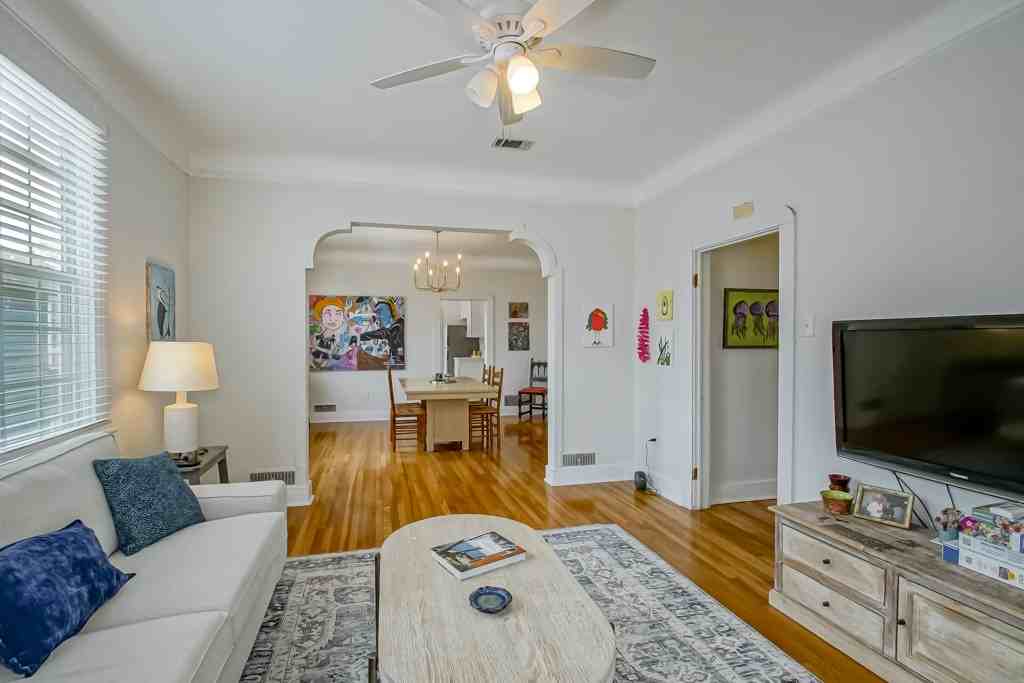 3717 Nashville Ave - Photo 2 of 20