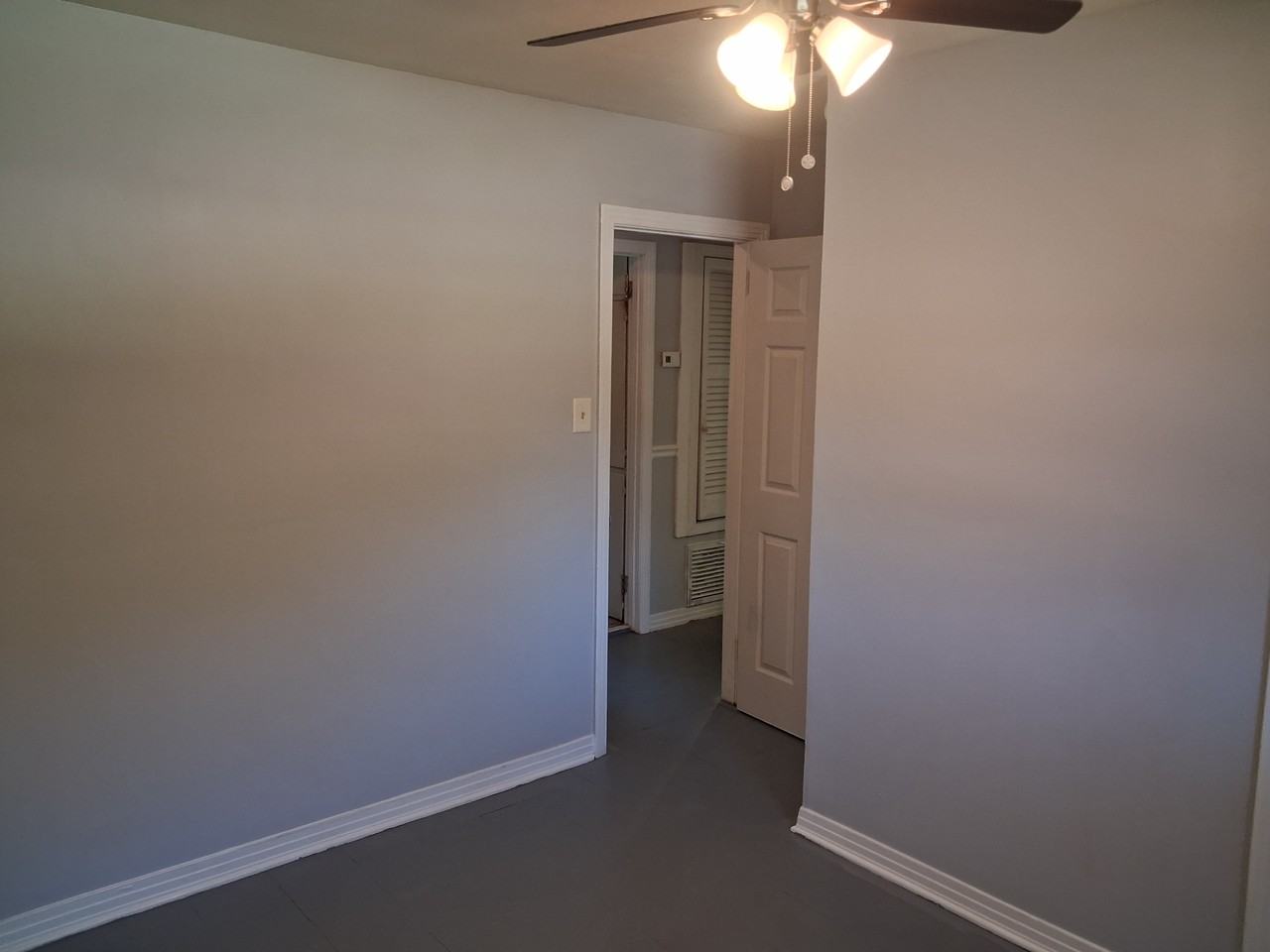5421 Colonial Oaks Dr N #NA - Photo 4 of 7