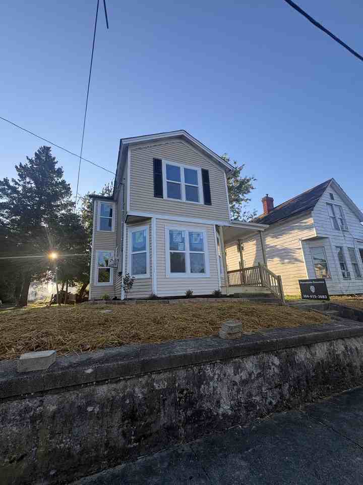 1412 Spring St #NA - Photo 3 of 15