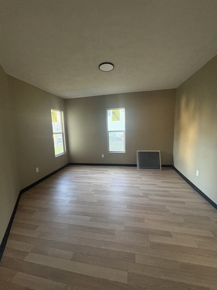 1412 Spring St #NA - Photo 4 of 15