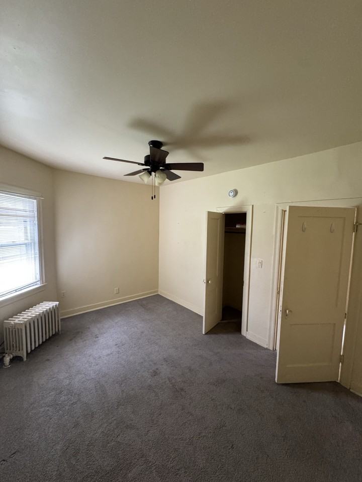1847 S 57th Ave - Photo 5 of 5