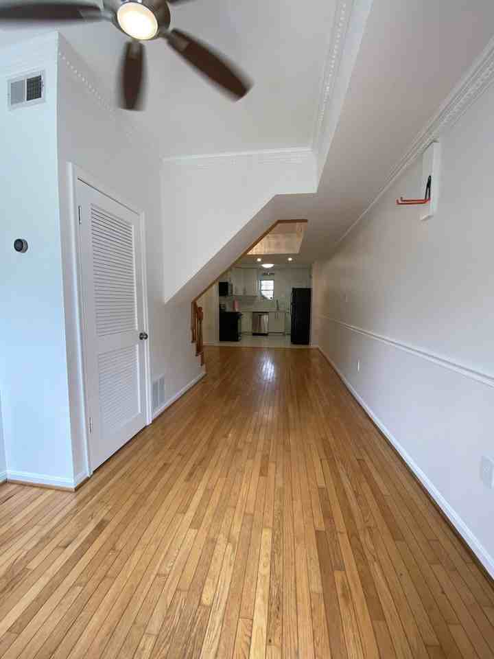 1520 New Jersey Ave Nw - Photo 4 of 12