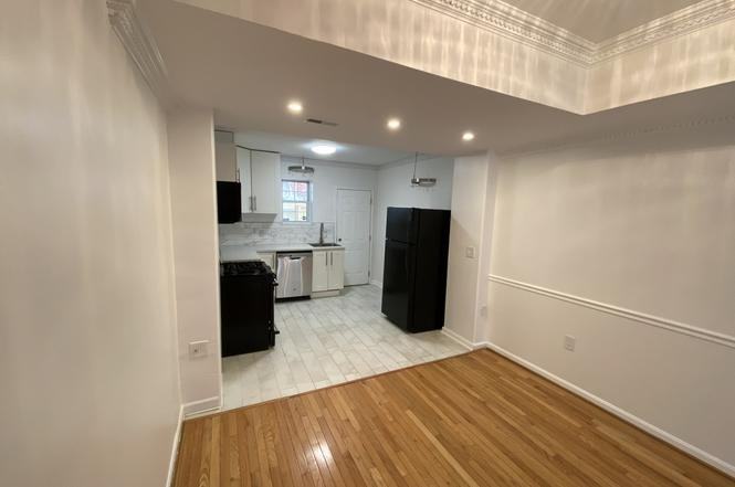 1520 New Jersey Ave Nw - Photo 5 of 12