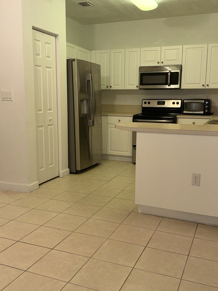 9266 Sw 220th St - Photo 5 of 18
