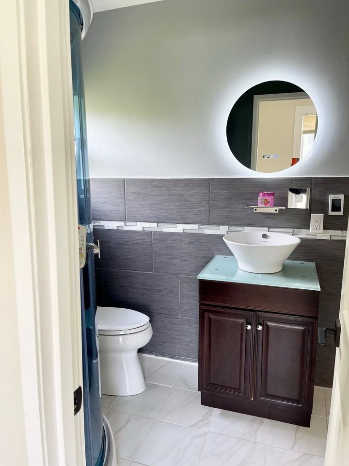 2406 C St #201 - Photo 2 of 24