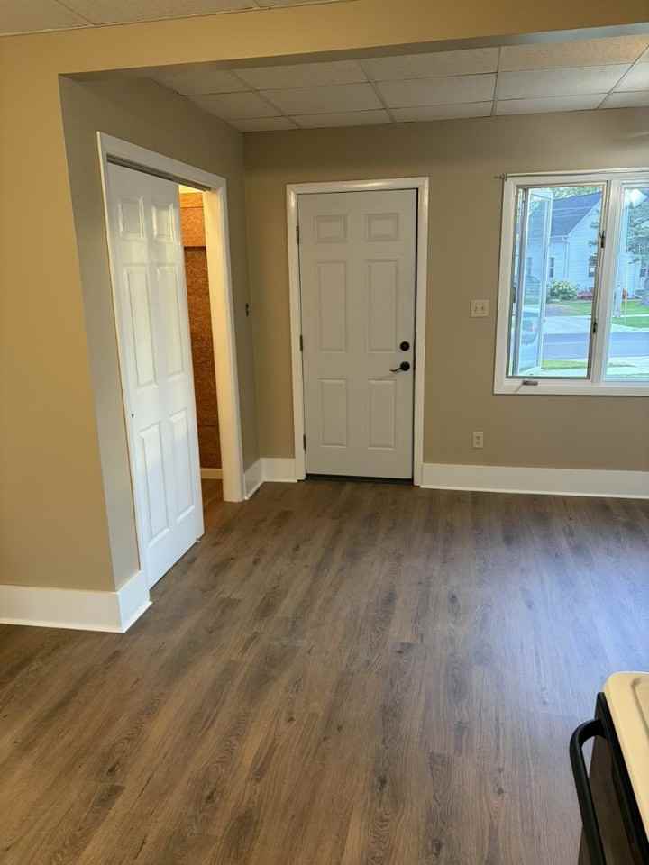 1108 S Cherry Ave - Photo 3 of 10