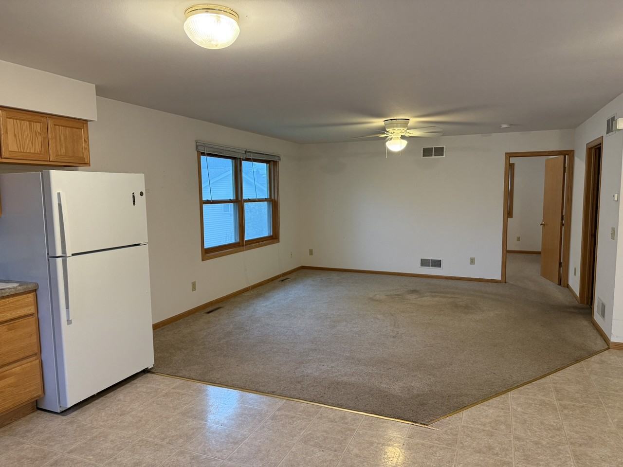 1126 -1128 Madison St #1126 - Photo 4 of 14