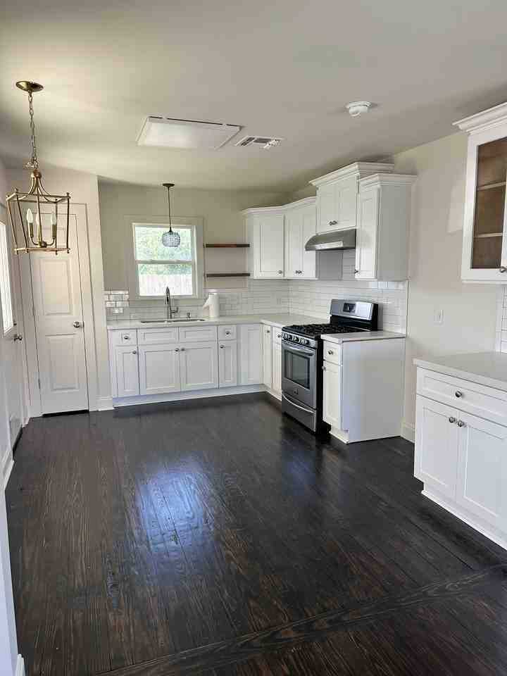 712 Mcculla St #NA - Photo 4 of 15
