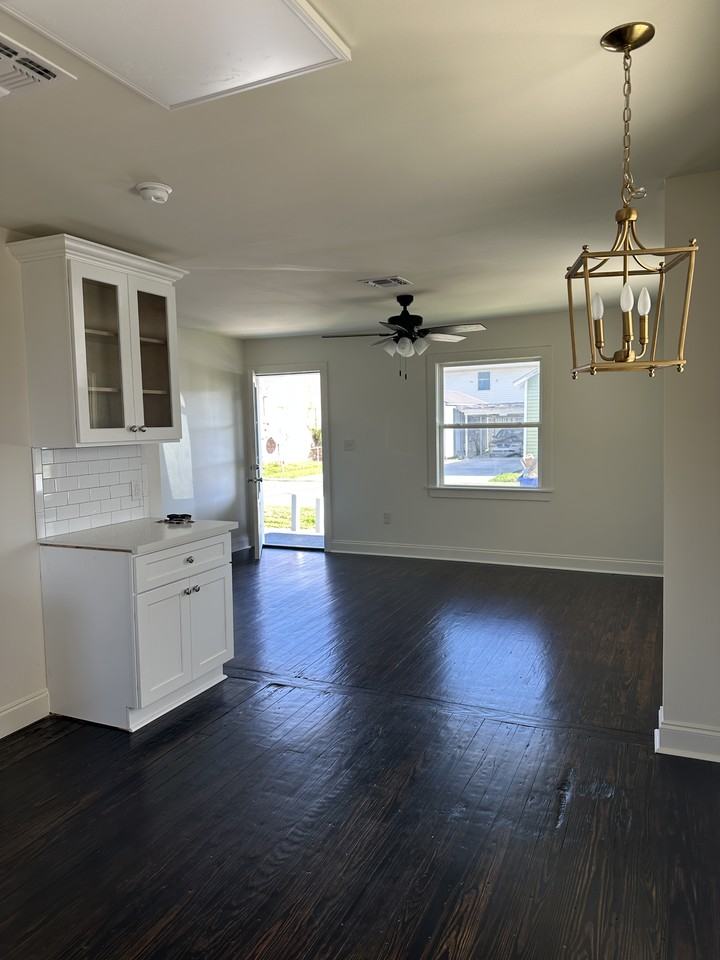 712 Mcculla St #NA - Photo 5 of 15