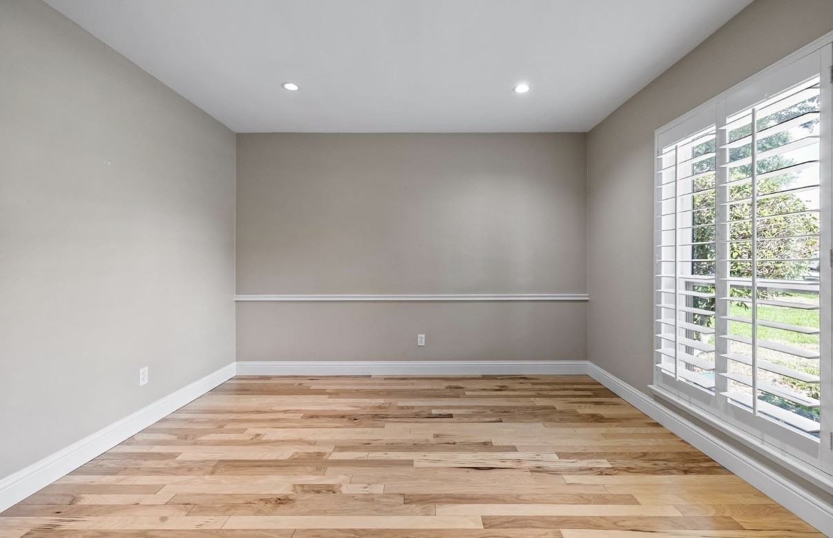 6615 Hunters Ridge Dr #NA - Photo 2 of 11