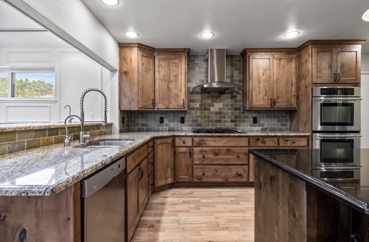 6615 Hunters Ridge Dr #NA - Photo 5 of 11