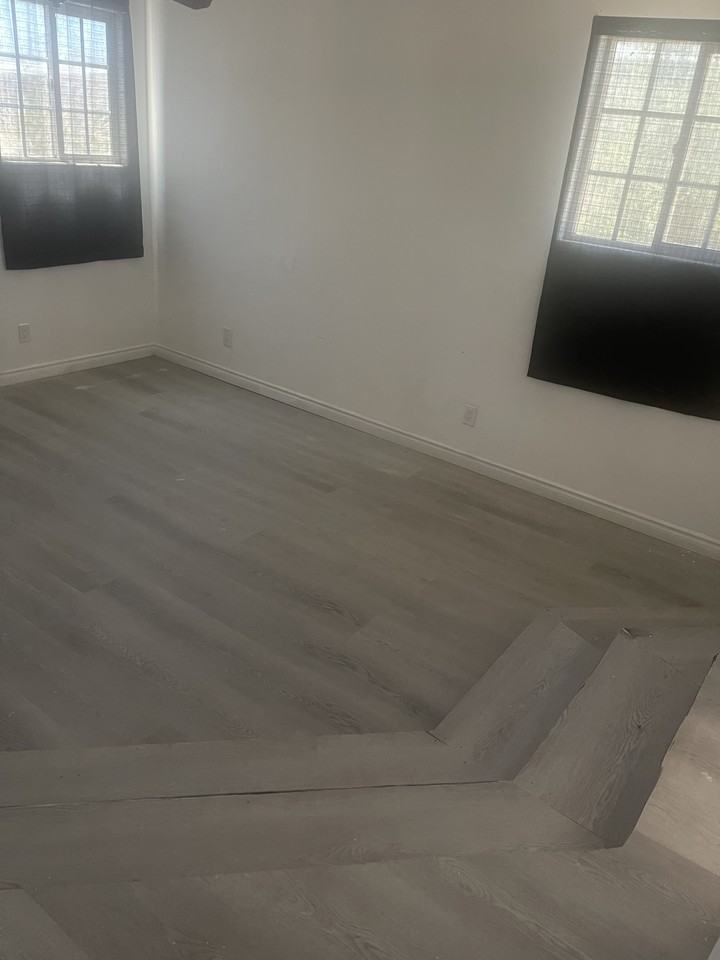 1336 W Iowa Ave #NA - Photo 5 of 13