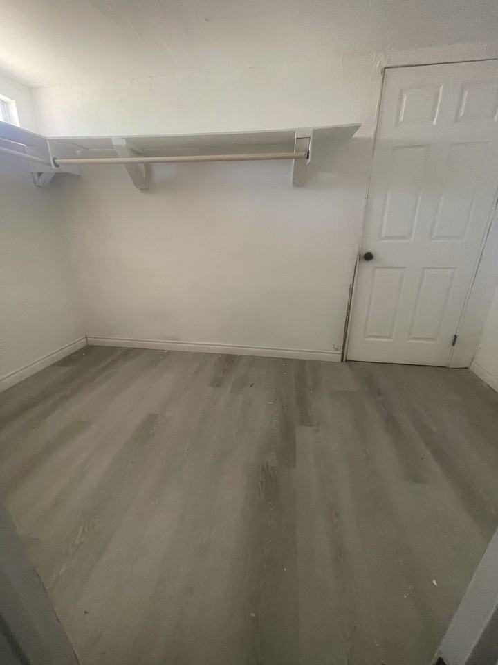 1336 W Iowa Ave #NA - Photo 6 of 13