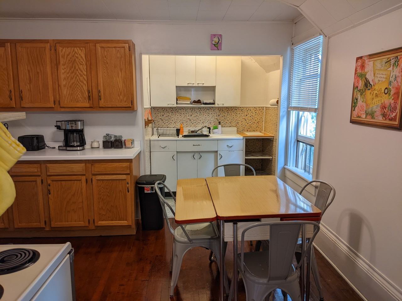 214 8th St - Photo 5 of 13