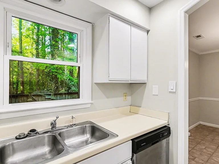 5645 Hamstead Xing #5645 - Photo 7 of 24