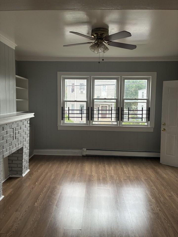 245 Smith St #NA - Photo 6 of 6