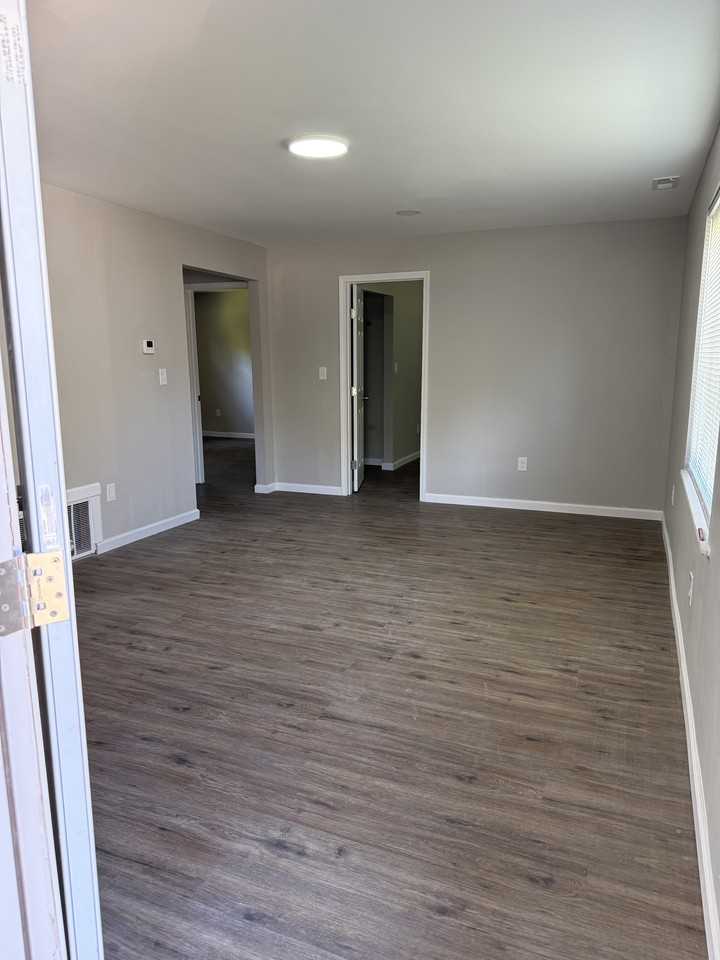132 Judith Ln #B - Photo 3 of 15