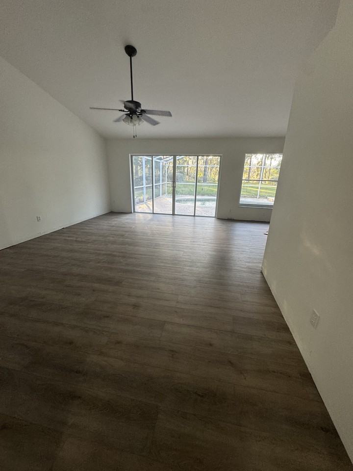 1024 Early Ave #NA - Photo 7 of 15