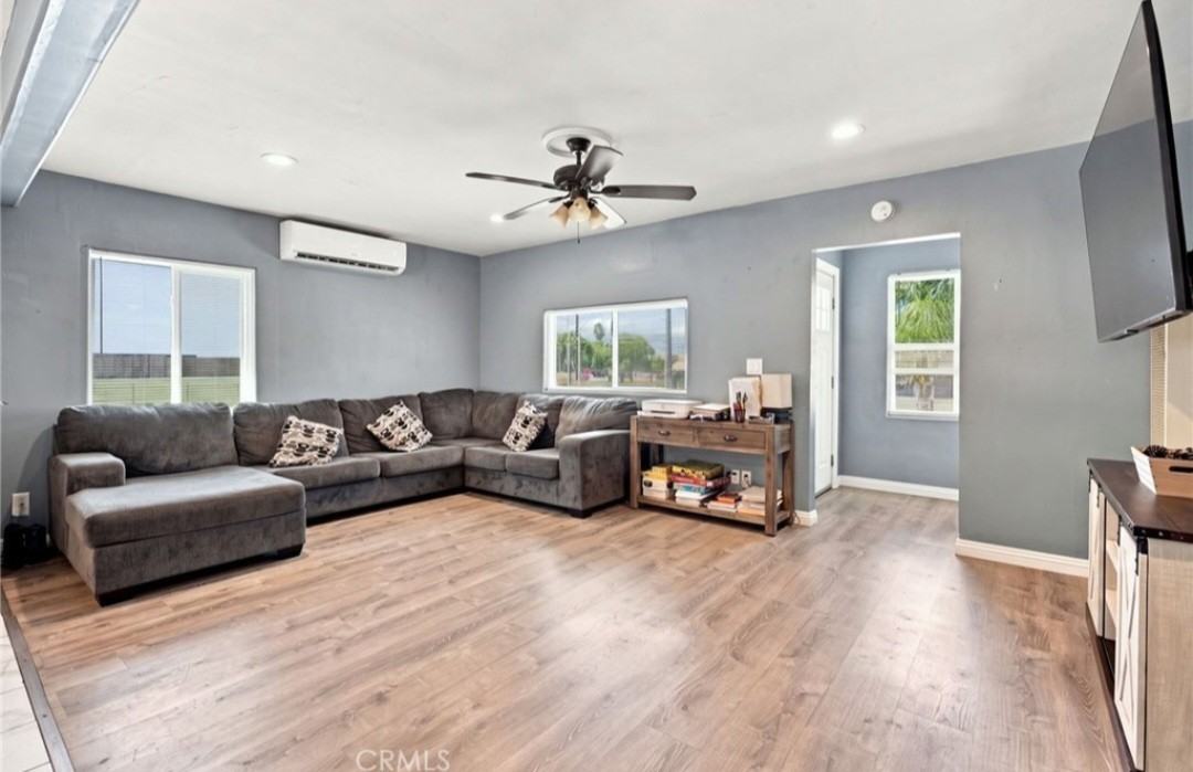 210 N Chestnut St #NA - Photo 7 of 11