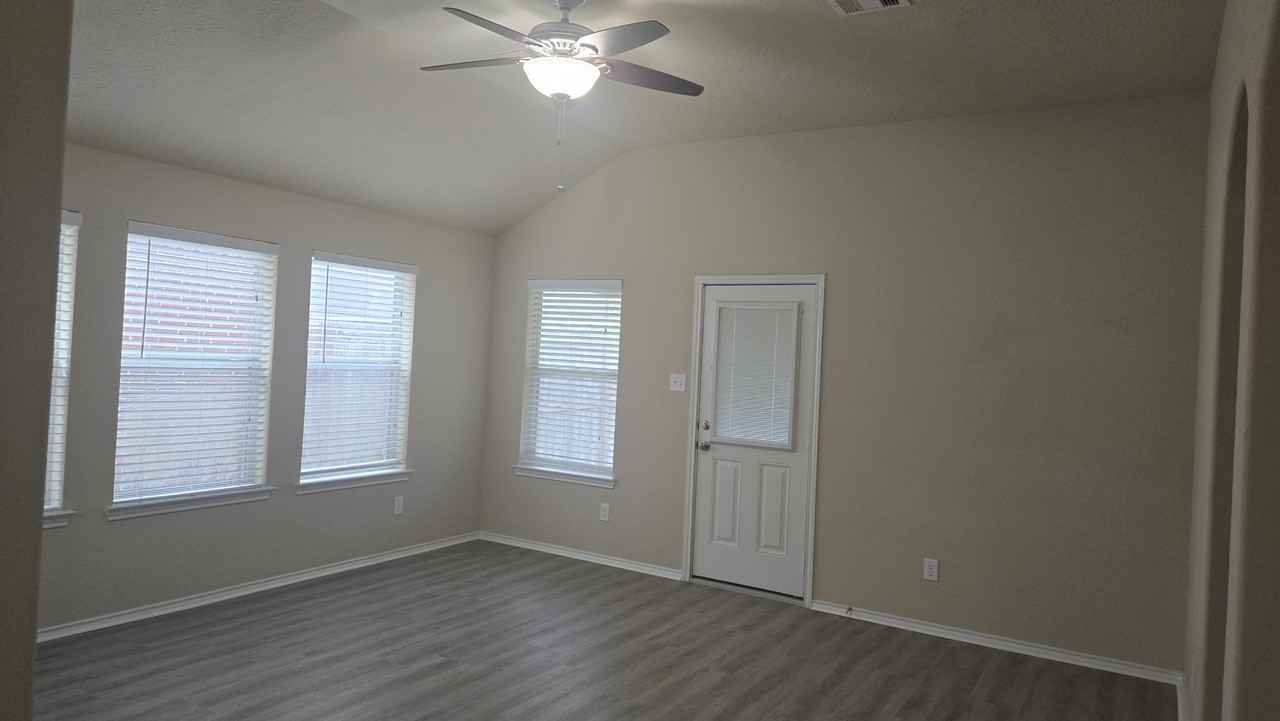 11915 Harristown Dr #NA - Photo 7 of 15