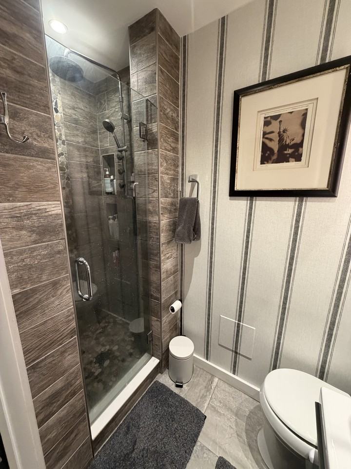 65 Somers St #1 - Photo 7 of 10
