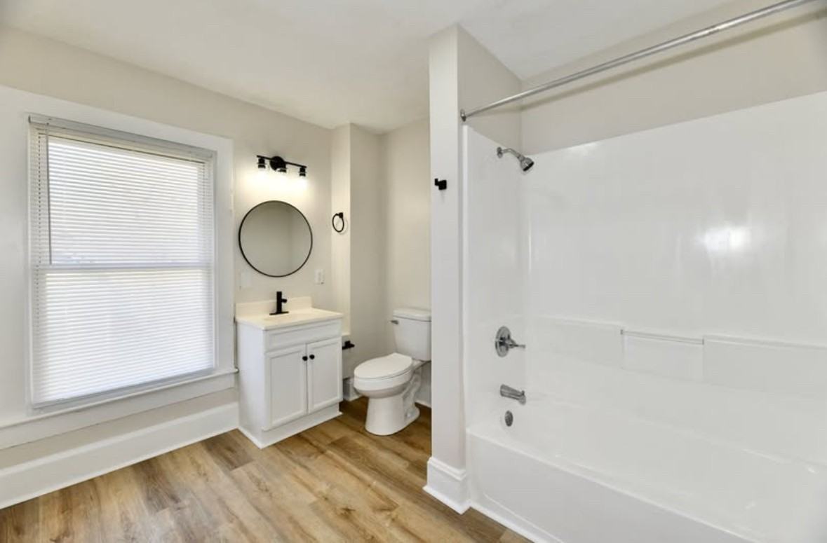 1145 N Belleview Pl #NA - Photo 5 of 9