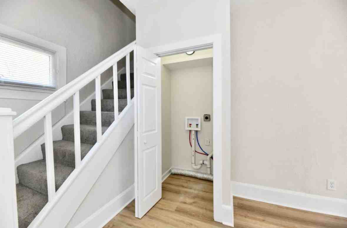 1145 N Belleview Pl #NA - Photo 6 of 9