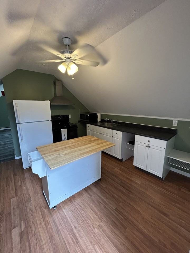 2224 Union St #3 - Photo 3 of 14