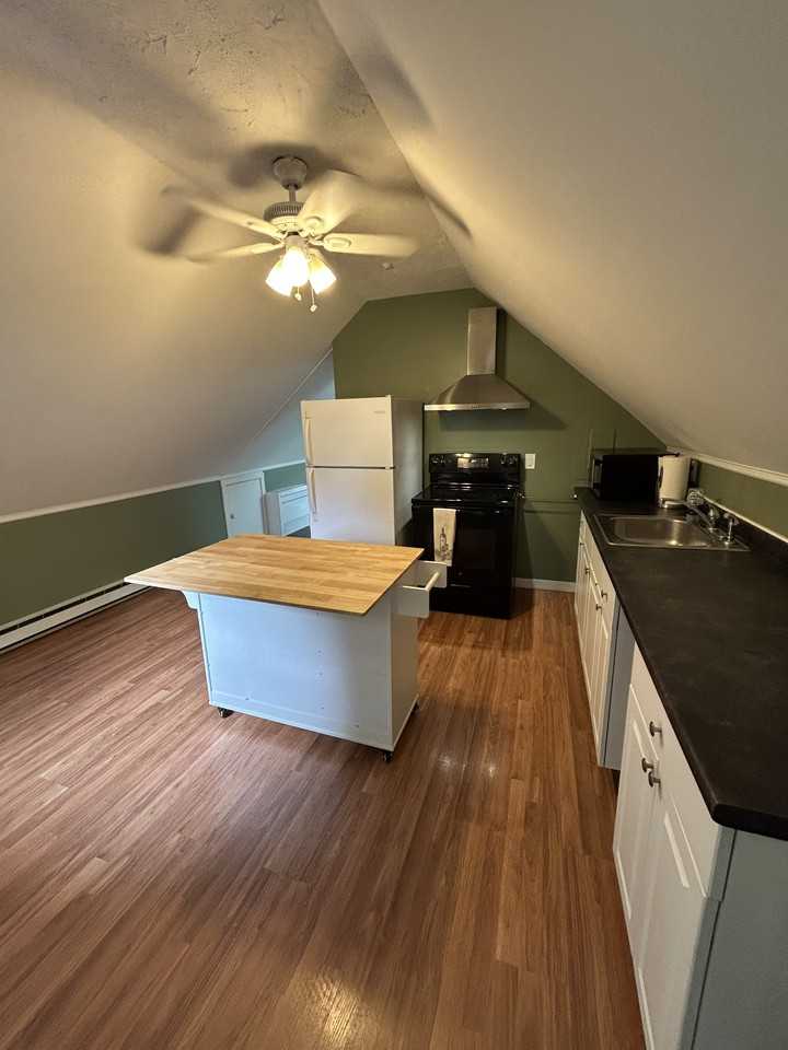 2224 Union St #3 - Photo 4 of 14