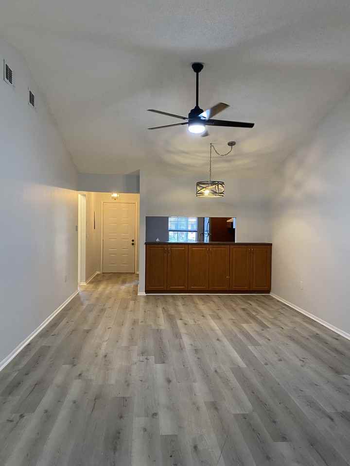 344 Bay Pl #NA - Photo 7 of 15