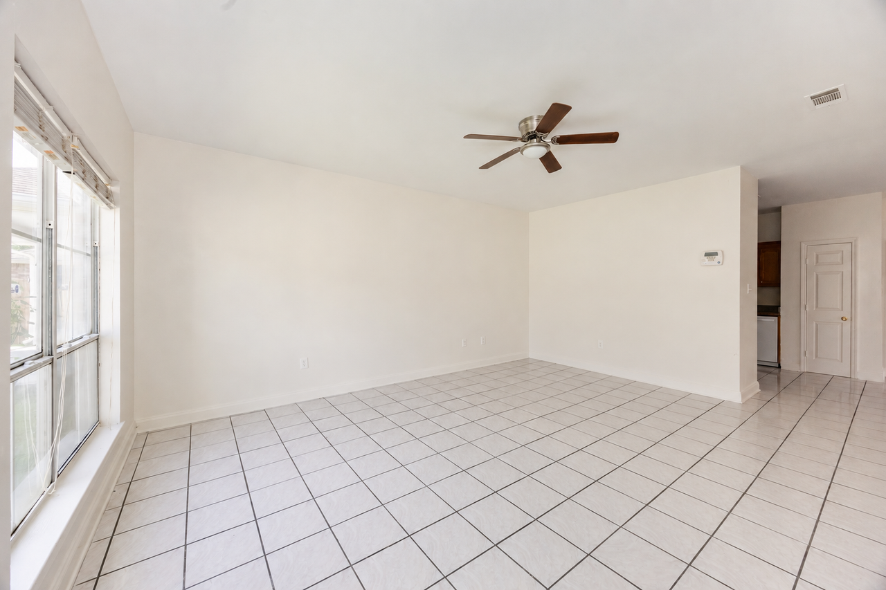 9540A Lindale Ave #A - Photo 4 of 23