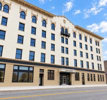featured image of 105 N 6th St