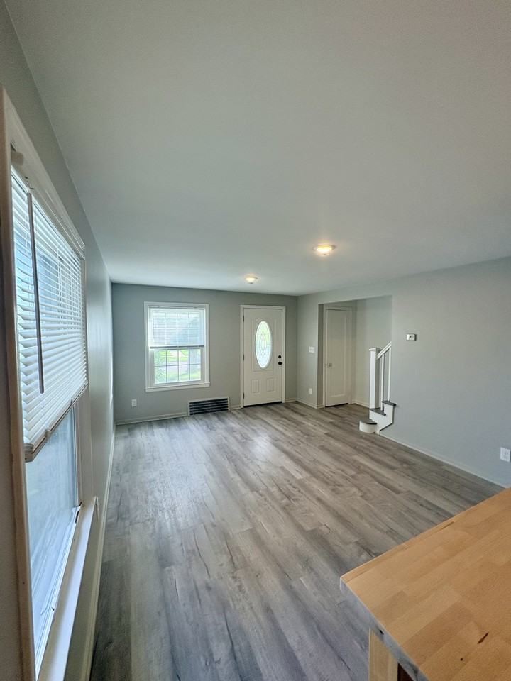 14006 Seneca Ct #14006 - Photo 5 of 15