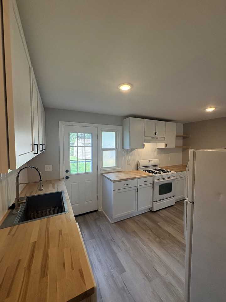 14006 Seneca Ct #14006 - Photo 6 of 15