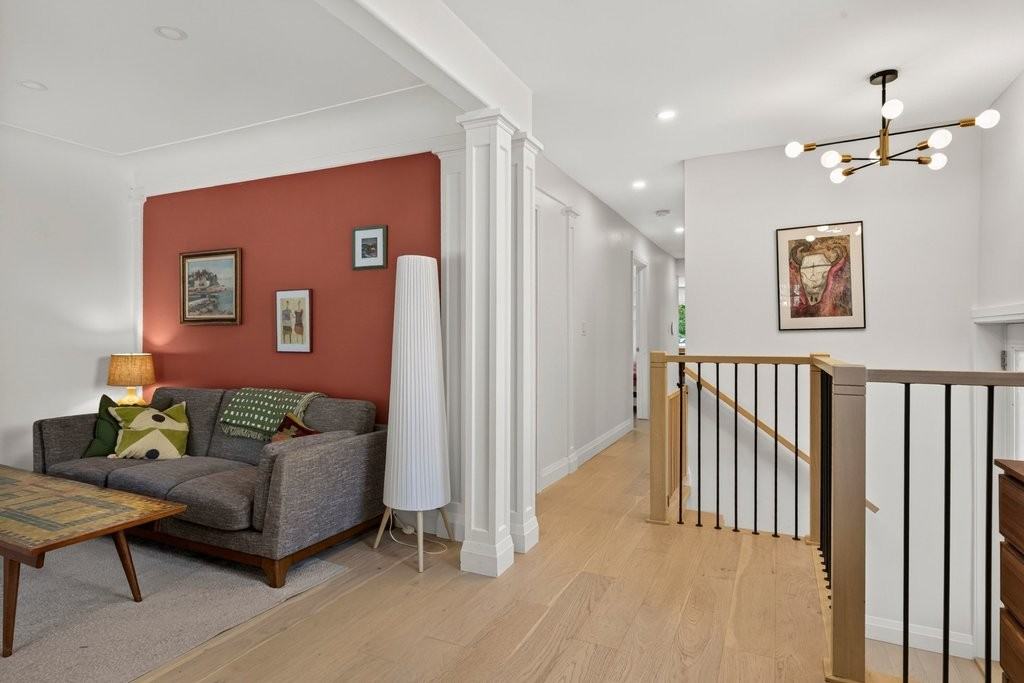 494 Dundurn Street South - Photo 3 of 29