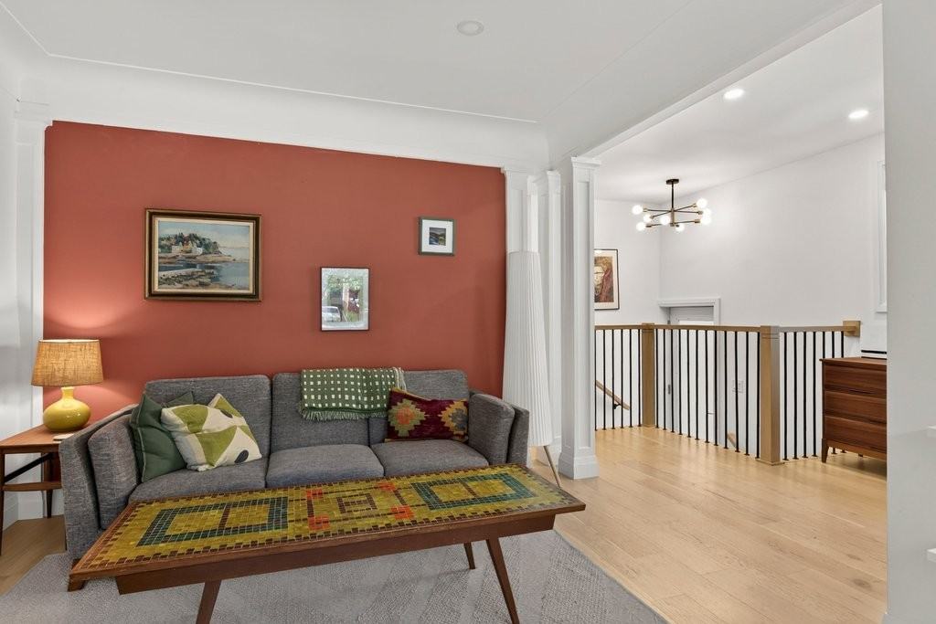 494 Dundurn Street South - Photo 5 of 29