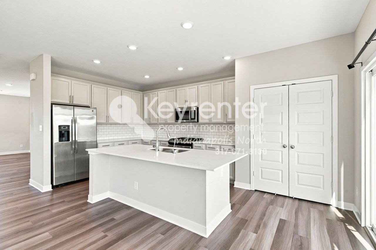 17375 Lillian St - Photo 5 of 17