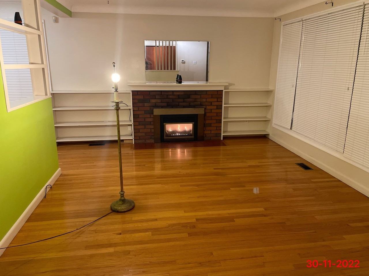 1712 Gage Cres - Photo 6 of 11