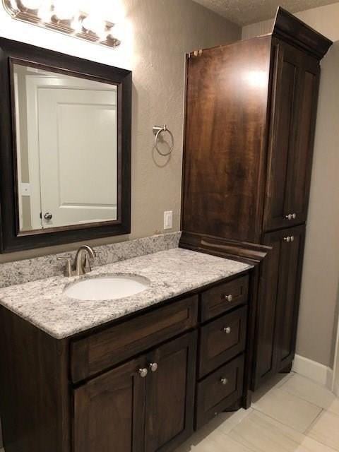 2406 Sam St #B - Photo 7 of 9