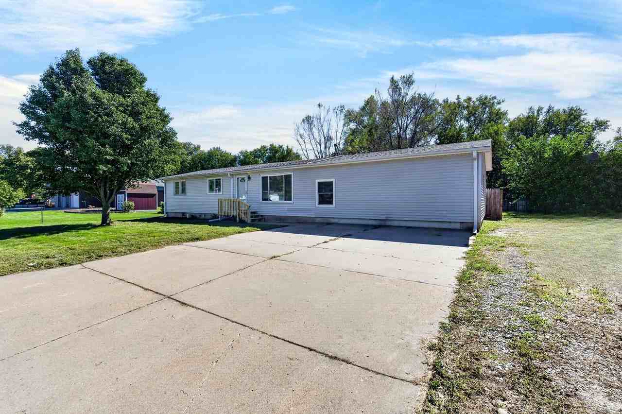 1131 W 9th Ave - Photo 4 of 37