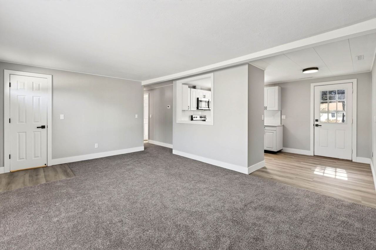 1131 W 9th Ave - Photo 6 of 37