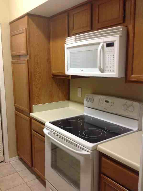 2025 Augusta Dr - Photo 2 of 12