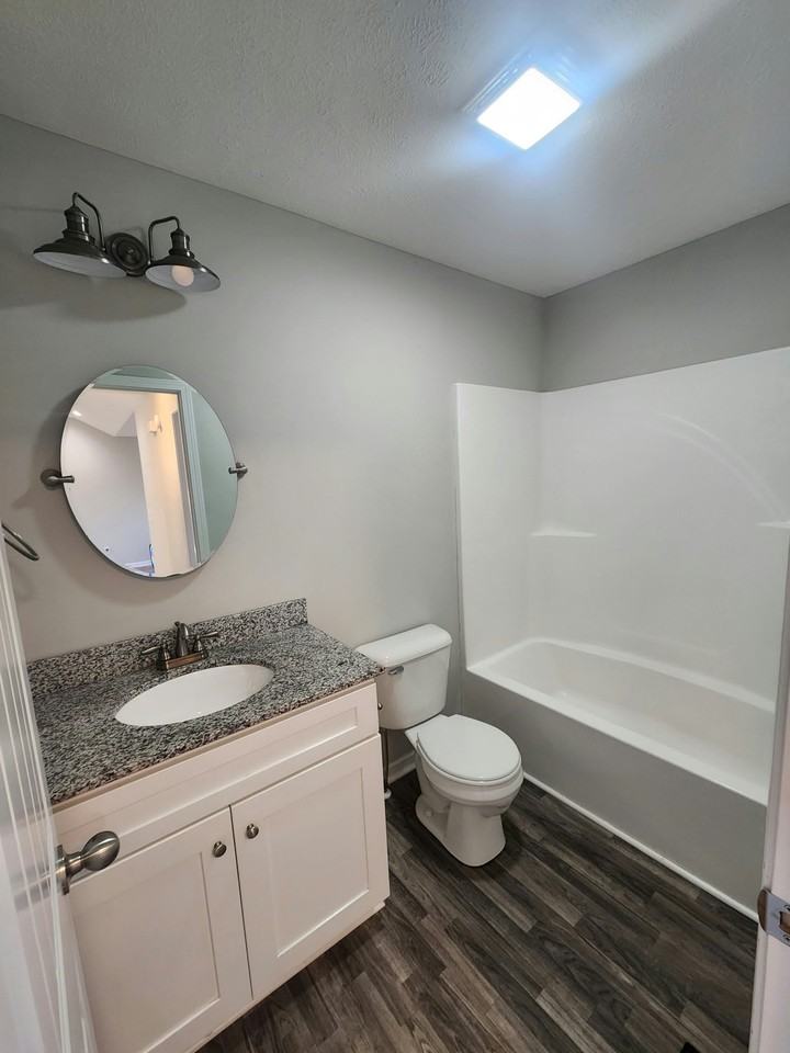 607 7th Ave N #1 - Photo 7 of 10