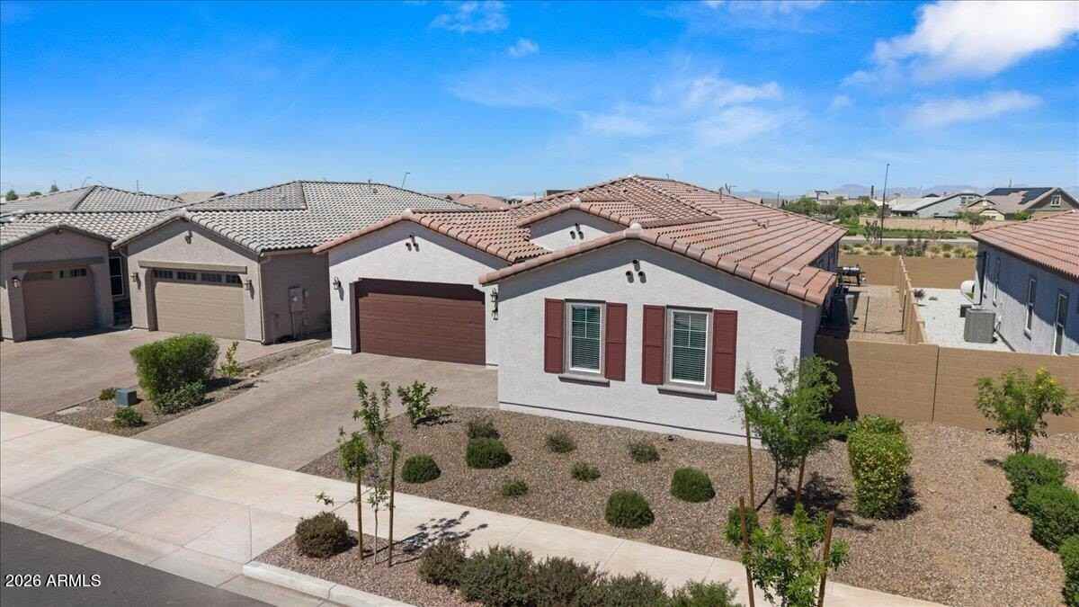 23018 E Lords Way - Photo 5 of 50