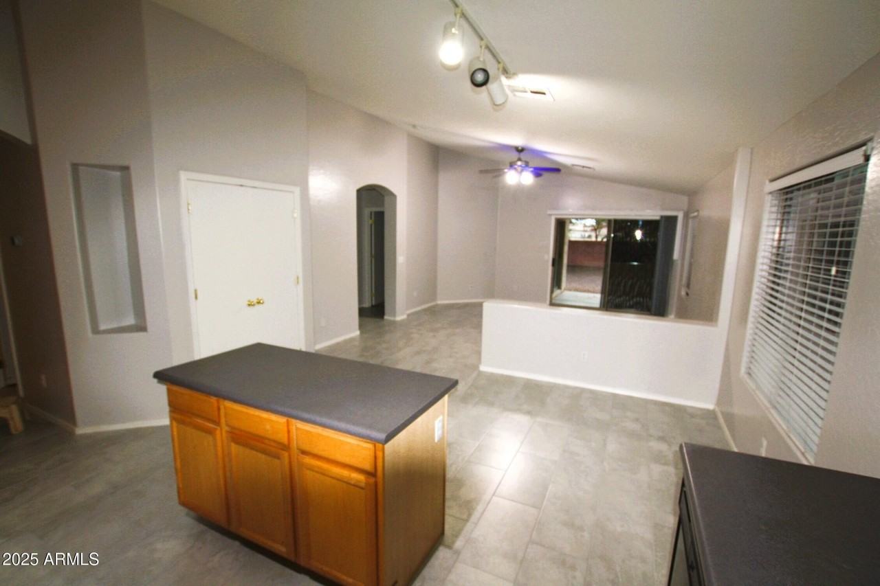 14129 N 133rd Dr - Photo 6 of 30