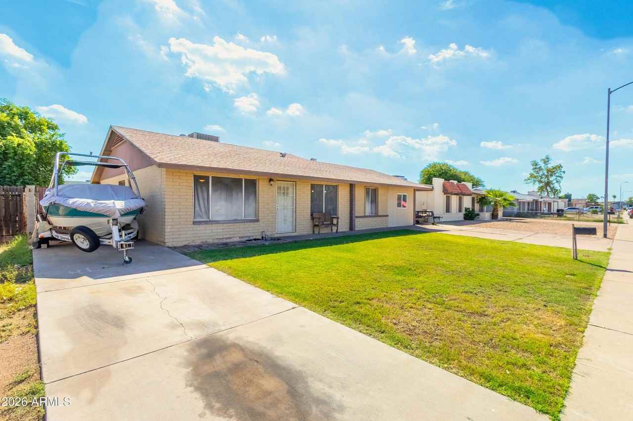 8735 W Mulberry Dr - Photo 4 of 34
