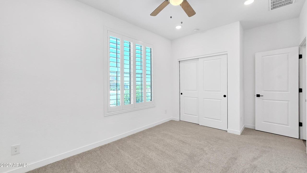 27156 N 169th Dr - Photo 6 of 45